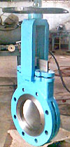 Knifeage gate valve have a rising or a nonrising stem. Rising stems provide a visual indication of valve position. Nonrising stems are used where vertical space is limited or underground.
